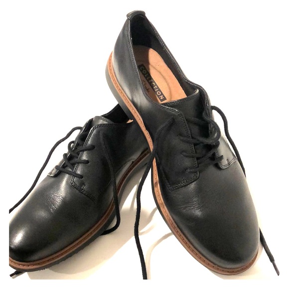 Shoes - Clark Collection black loafer